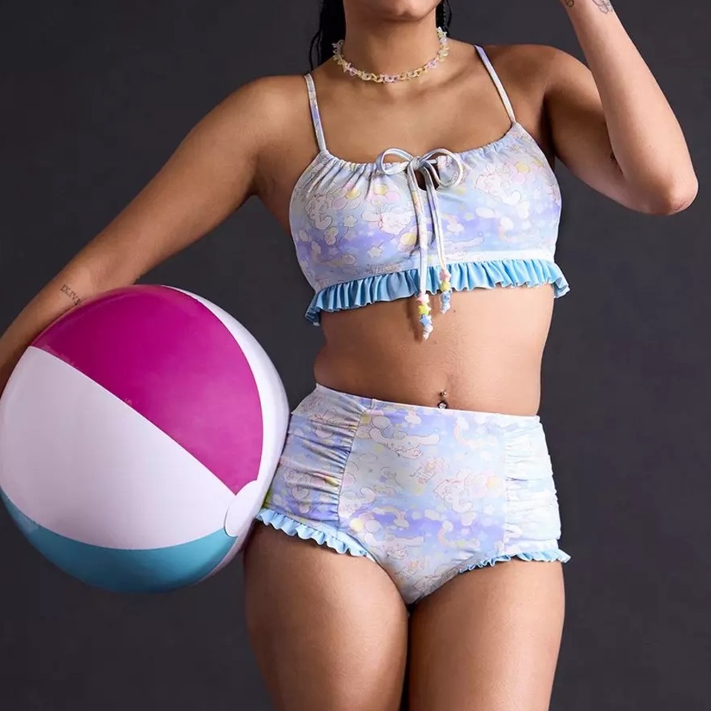 Cinnamoroll Balloons Ruffle High-Waisted‎ Swim Set Hot Topic Sanrio Hello Kitty